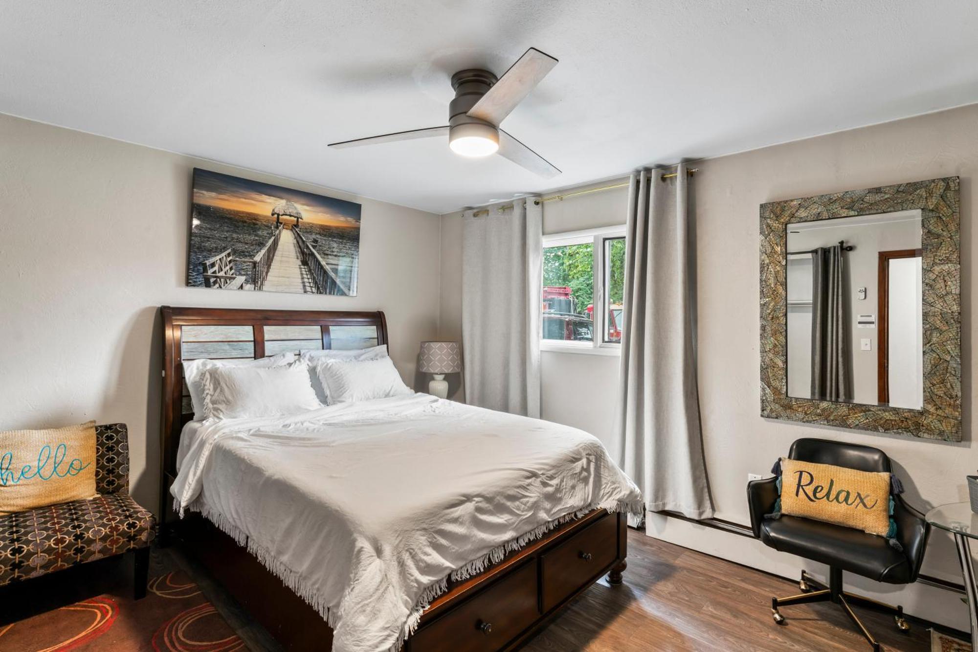 King Suite On 16Th Ave แองเคอเรจ ภายนอก รูปภาพ